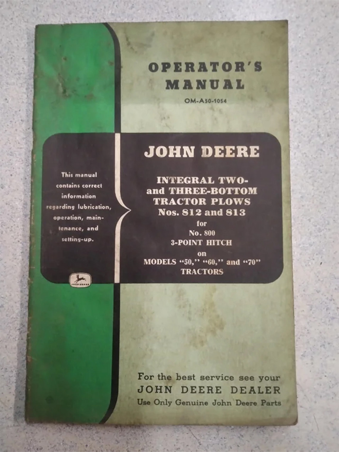 John Deere Model 812 and 813 Plow Operator's Manual